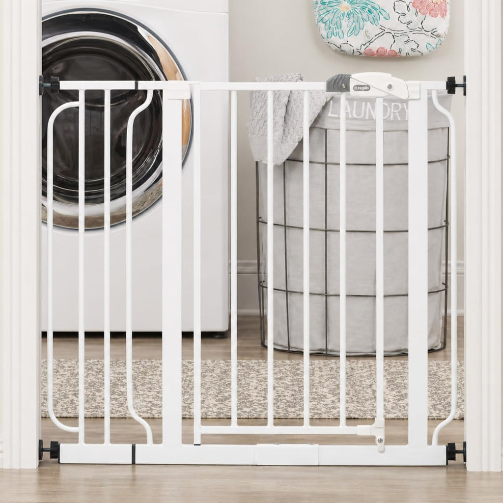 Regalo Safety Easy Step Baby Gate for Doorways & Bottom of Stairs, Fits Openings 73.6-95.5cm (Extension Included) Pressure Mounted for Babies, Toddlers & Pets