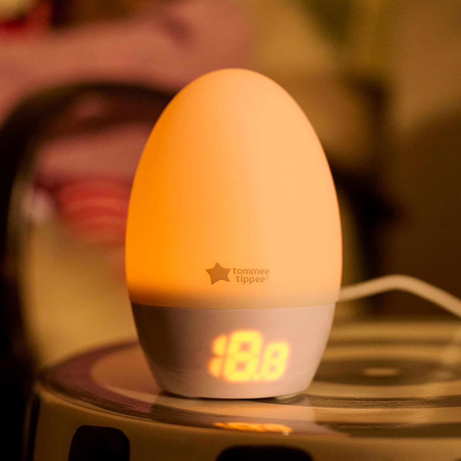 Tommee Tippee GroEgg2, Toddler Nightlight, LED Colour-Changing with Digital Room Temperature Display for Safer Sleep, Adjustable Brightness